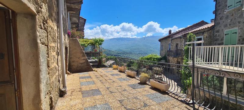 Maison - 57 m² - 4 pièces