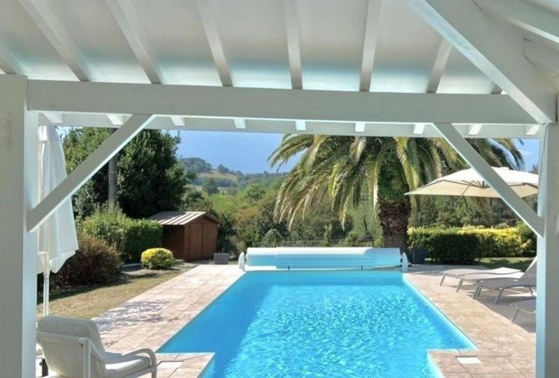 Villa - 200 m² - 6 pièces