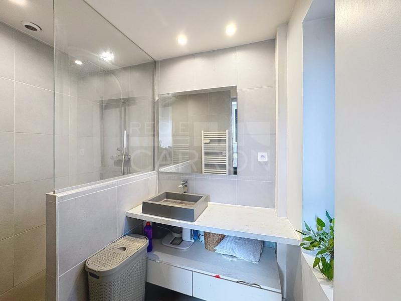 Appartement - 61 m² - 2 pièces