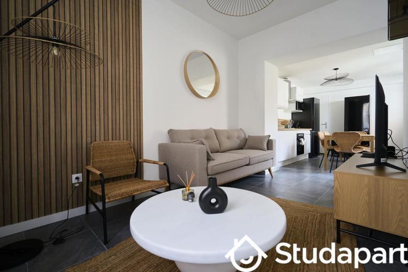 Chambre - 12 m² - 1 pièce