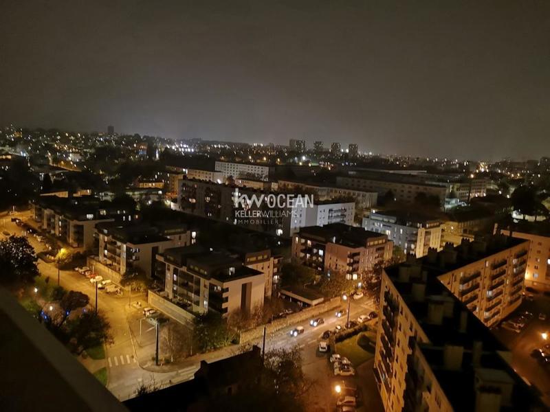 Duplex - 109 m² - 6 pièces