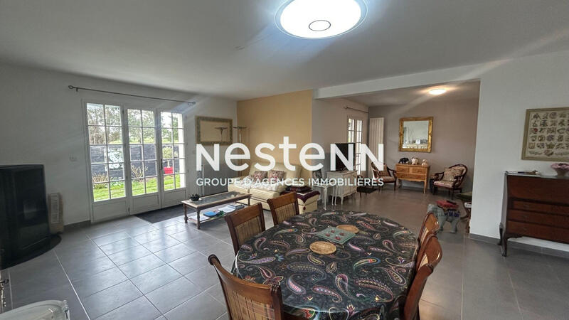 Maison - 195 m² - 5 pièces