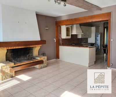 Maison - 240 m² - 8 pièces