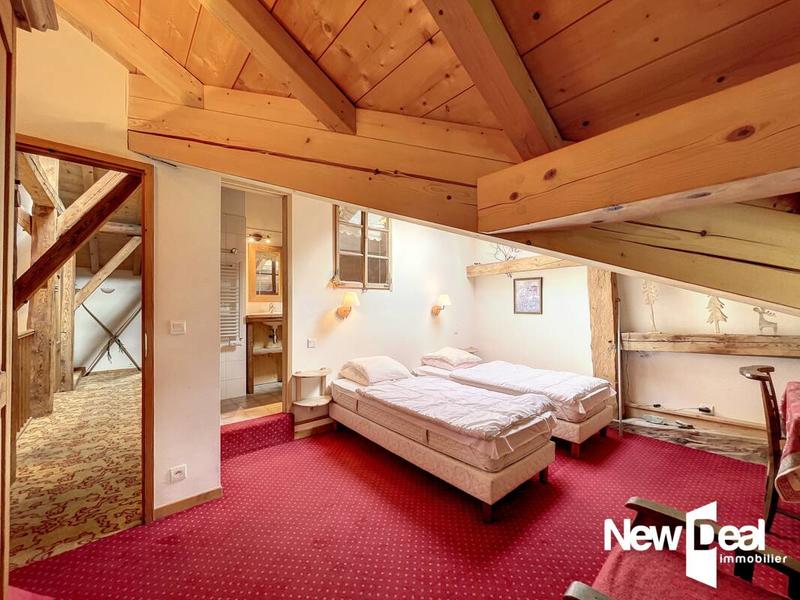 Maison en pierre - 168 m² - 8 pièces