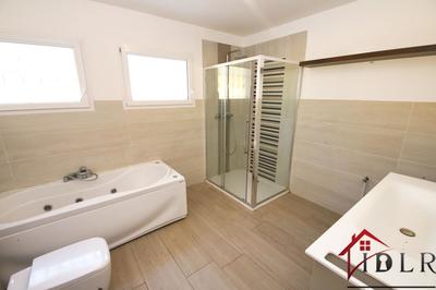 Villa - 201 m² - 12 pièces