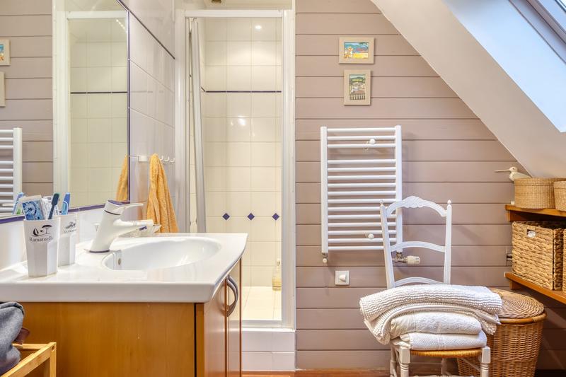 Maison - 200 m² - 7 pièces