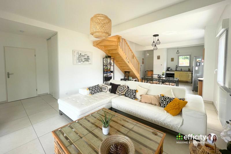 Maison - 95 m² - 4 pièces