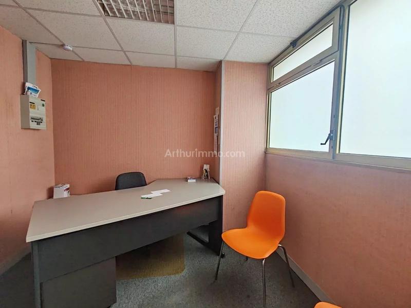 Bureau - 102 m² - 5 pièces