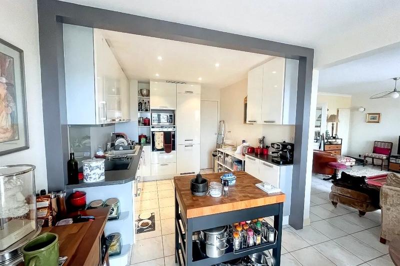 Appartement - 110 m² - 4 pièces