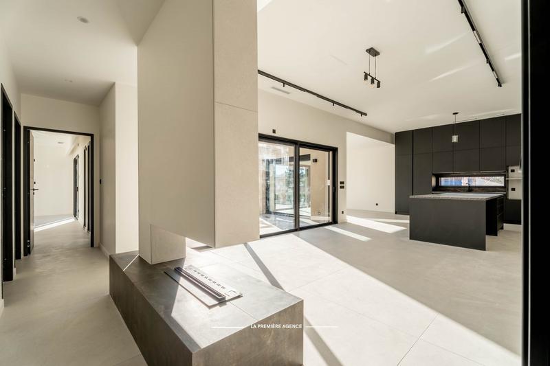 Maison contemporaine - 137 m² - 5 pièces