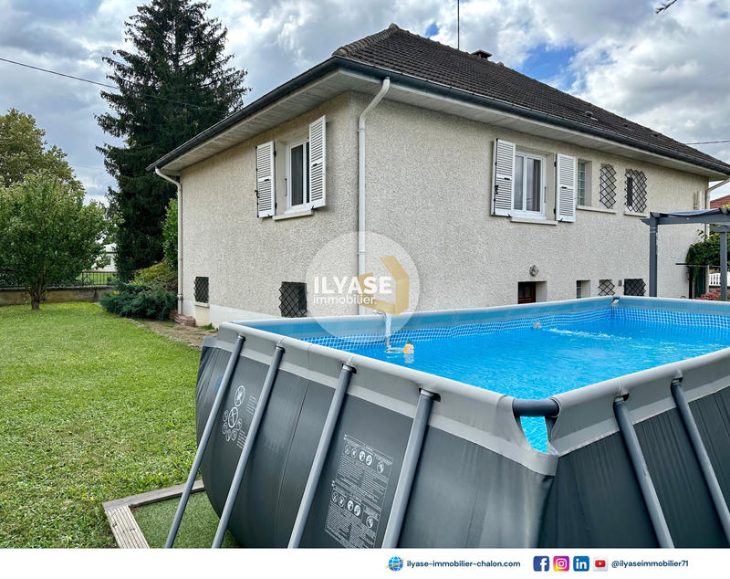 Maison - 121 m² - 5 pièces