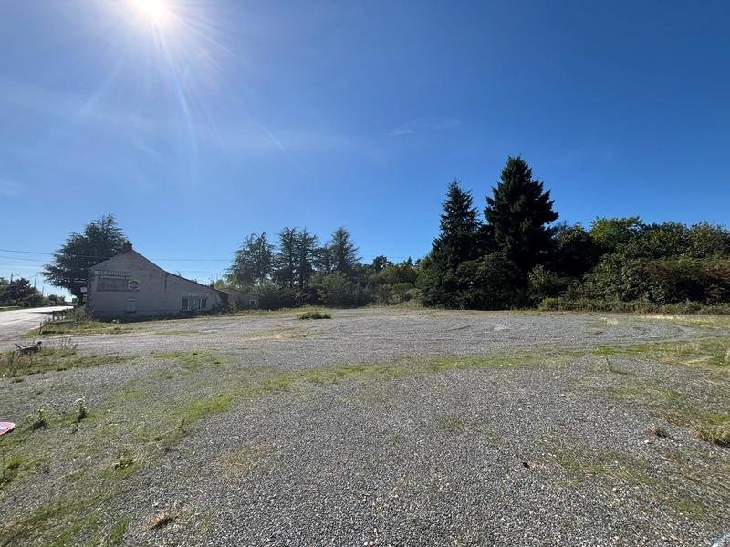 Local commercial - 163 m² - 8 pièces