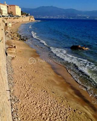 Duplex - 87 m² - 3 pièces