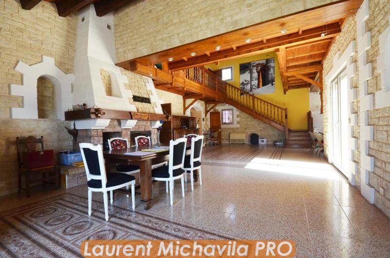 Villa - 192 m² - 7 pièces