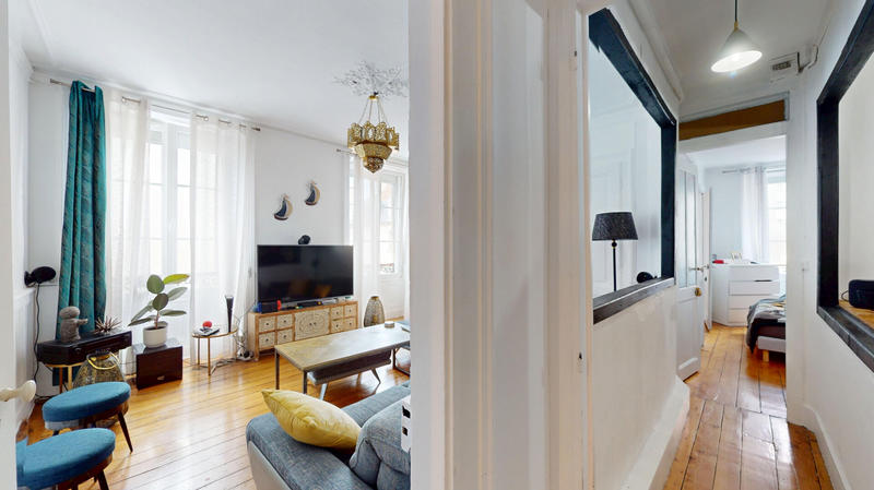 Appartement - 80 m² - 4 pièces