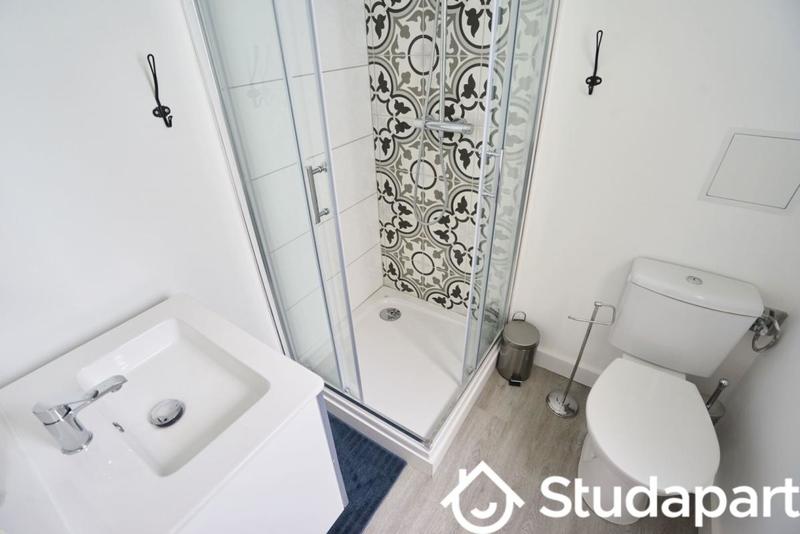 Chambre - 13 m² - 1 pièce