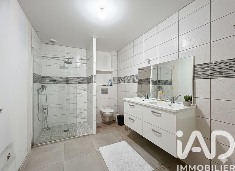 Maison - 190 m² - 5 pièces