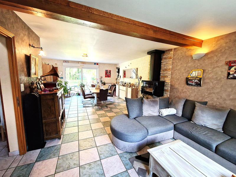 Maison - 180 m² - 7 pièces