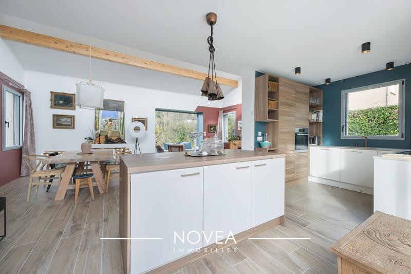 Maison contemporaine - 171 m² - 6 pièces