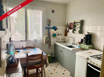 Appartement - 82 m² - 4 pièces