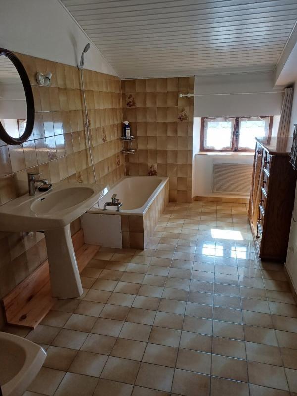 Maison en pierre - 174 m² - 5 pièces