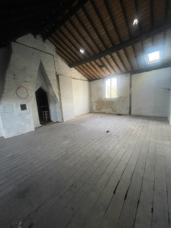 Maison - 231 m² - 5 pièces