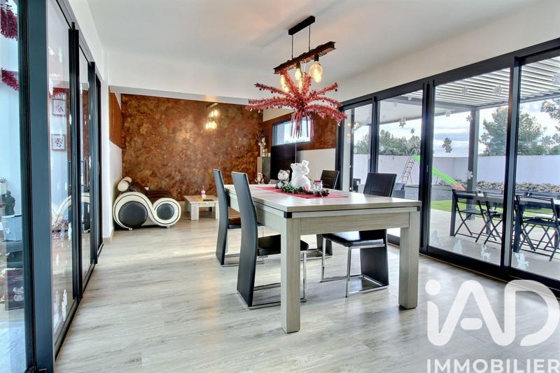 Maison - 165 m² - 5 pièces