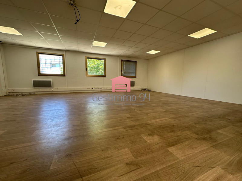 Local d'activités - 1 730 m²