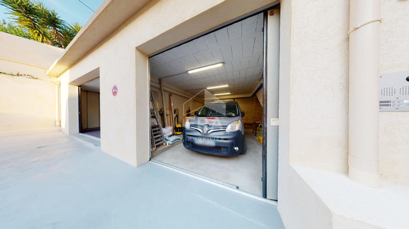 Maison - 167 m² - 9 pièces