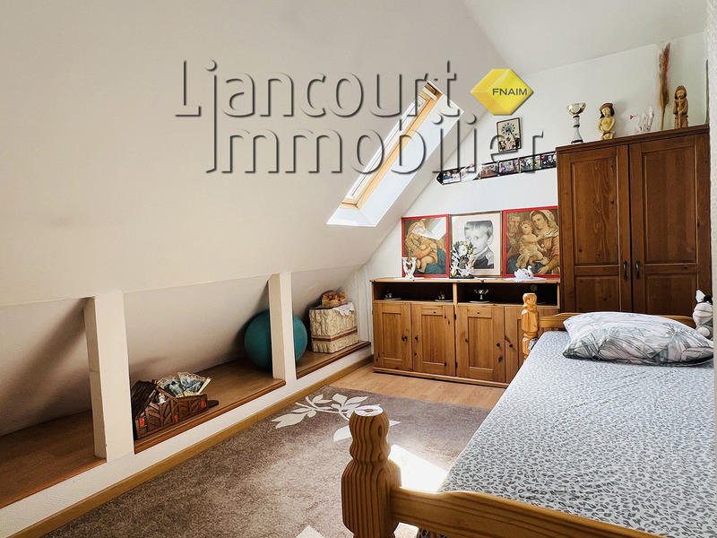 Maison - 110 m² - 6 pièces