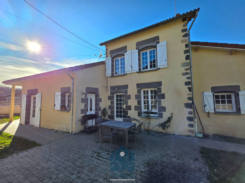 Maison - 150 m² - 4 pièces