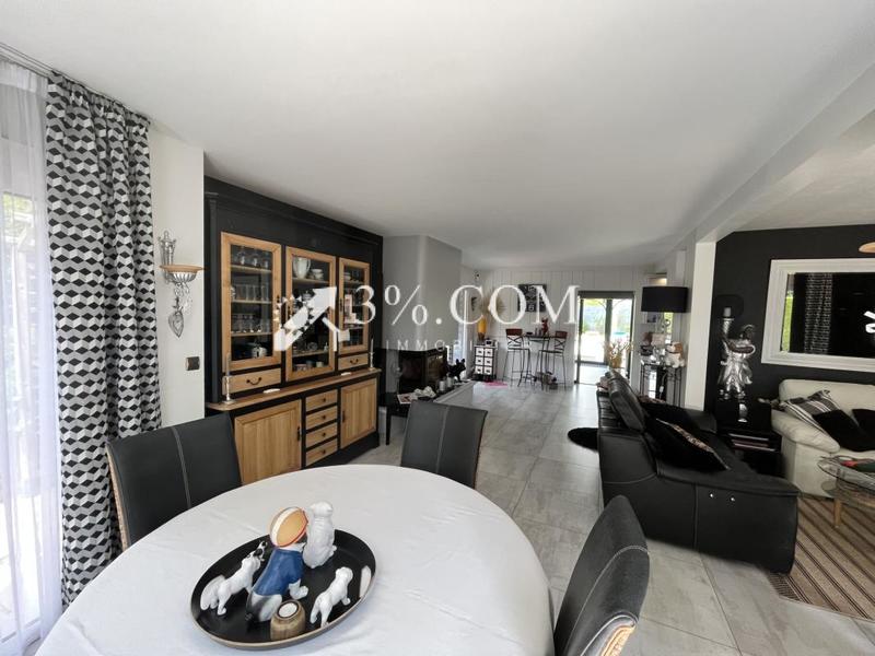 Maison - 170 m² - 7 pièces