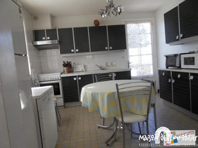 Maison - 84 m² - 4 pièces