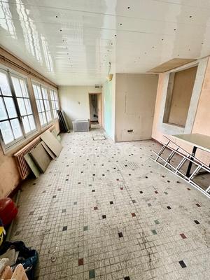 Maison - 180 m² - 7 pièces