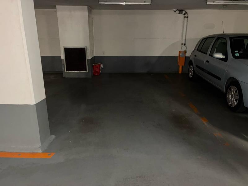 Parking / Garage - 14 m²