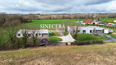 Villa - 220 m² - 10 pièces