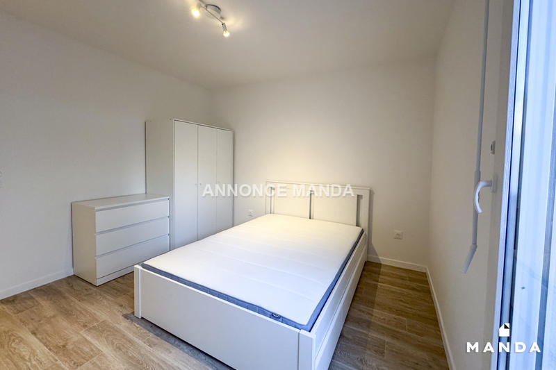 Chambre - 13 m² - 4 pièces