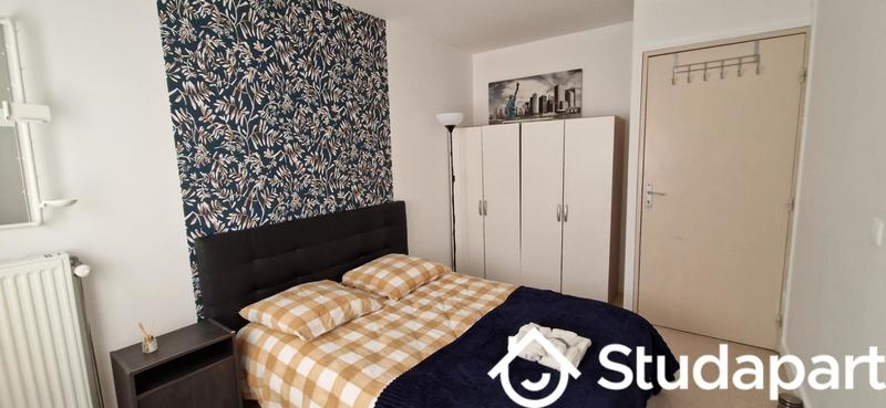 Chambre - 11 m² - 1 pièce