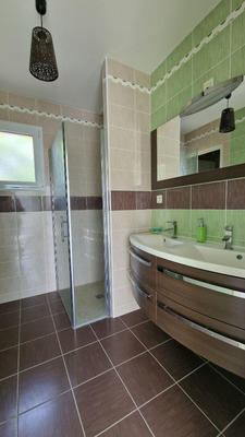 Maison - 188 m² - 8 pièces