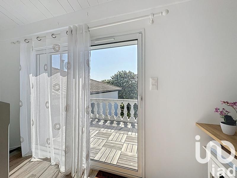 Maison - 185 m² - 8 pièces