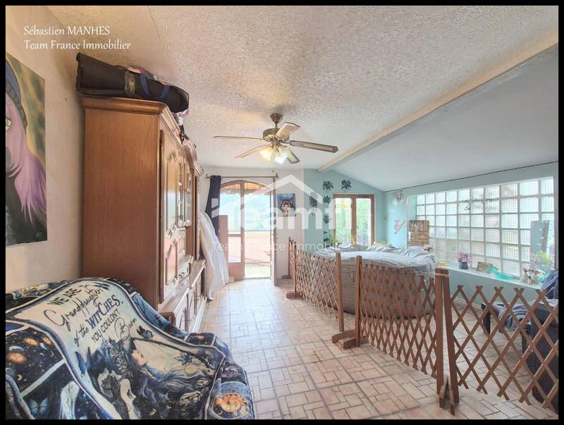 Maison - 157 m² - 8 pièces