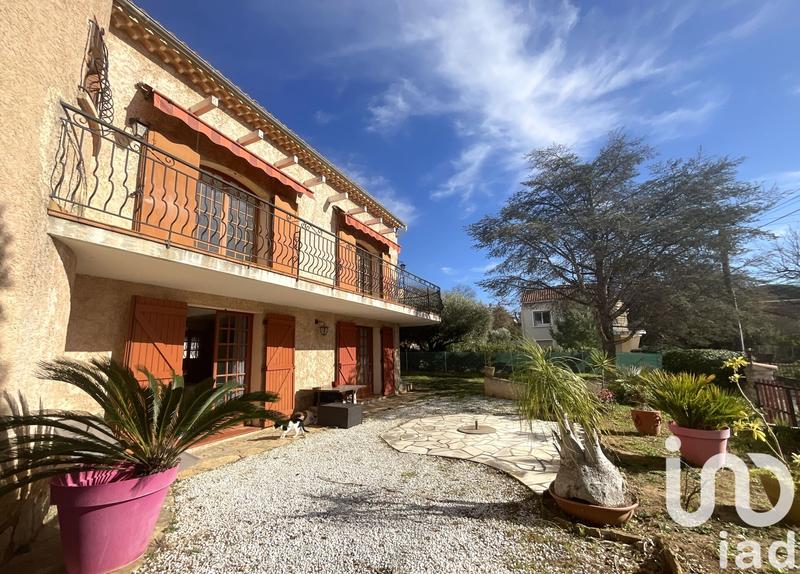 Maison - 192 m² - 9 pièces