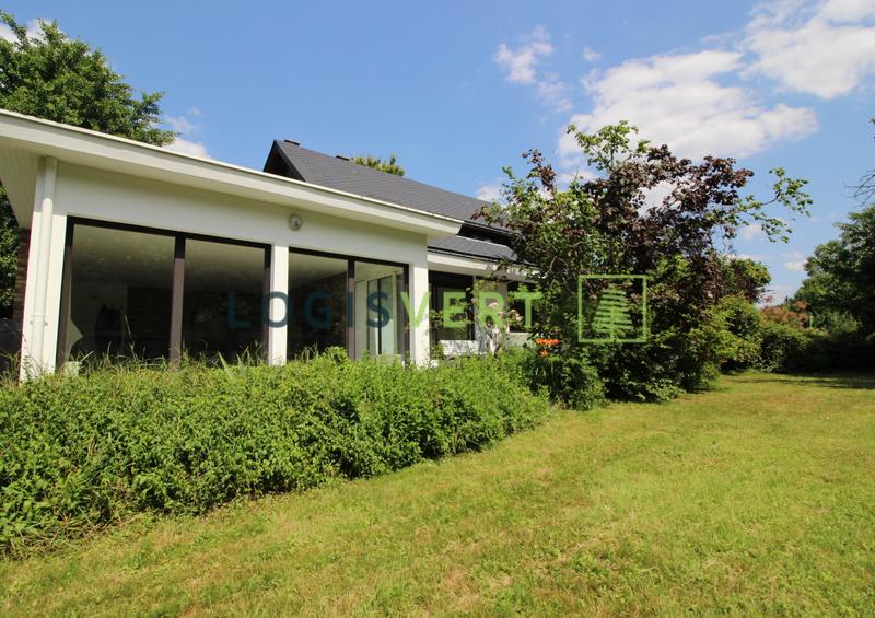 Maison - 205 m² - 10 pièces