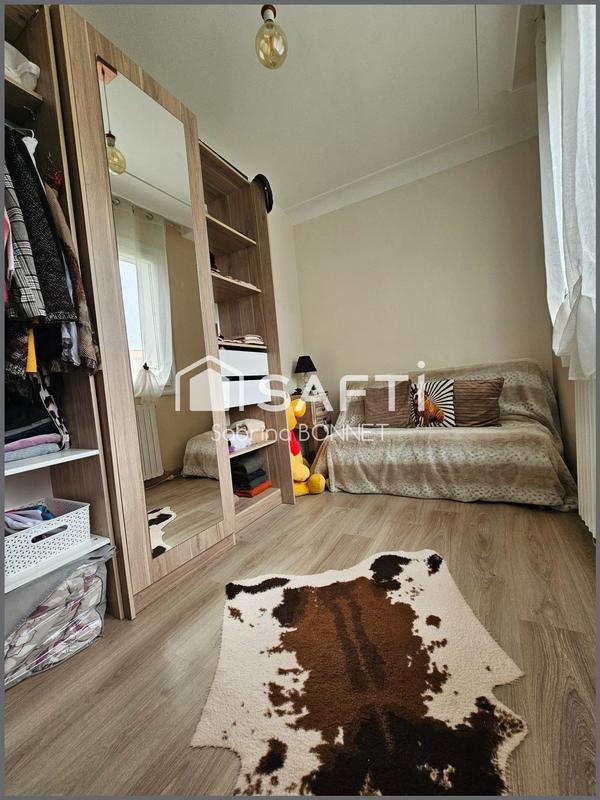 Maison - 212 m² - 7 pièces