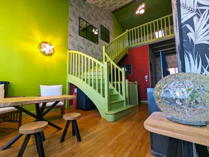 Demeure - 232 m² - 6 pièces