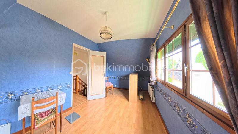 Maison - 250 m² - 10 pièces