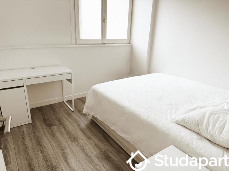 Chambre - 10 m² - 1 pièce