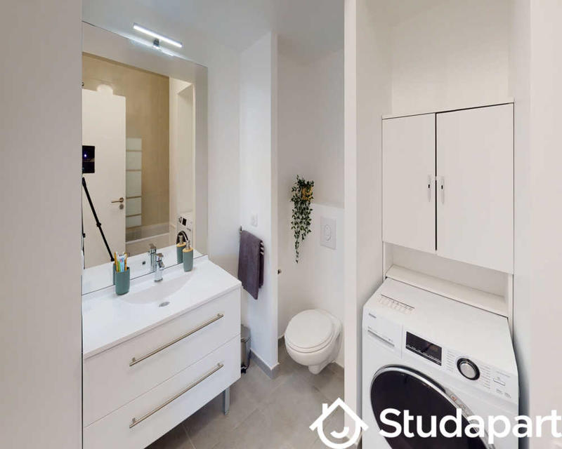 Chambre - 90 m² - 1 pièce