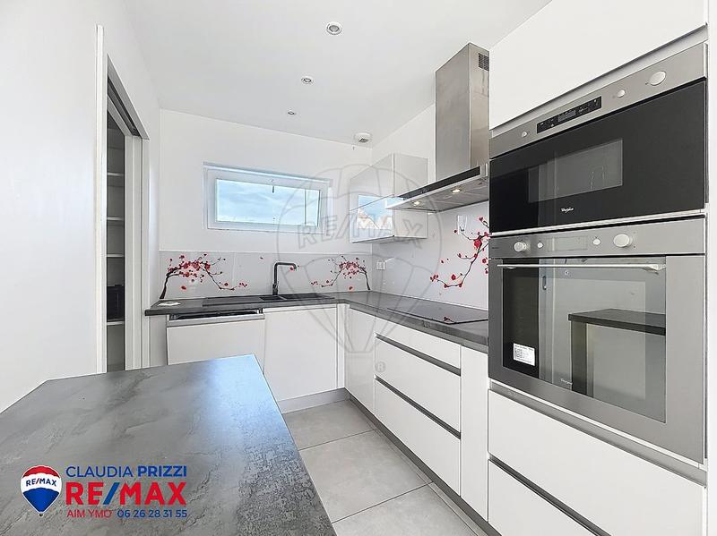 Maison - 92 m² - 4 pièces