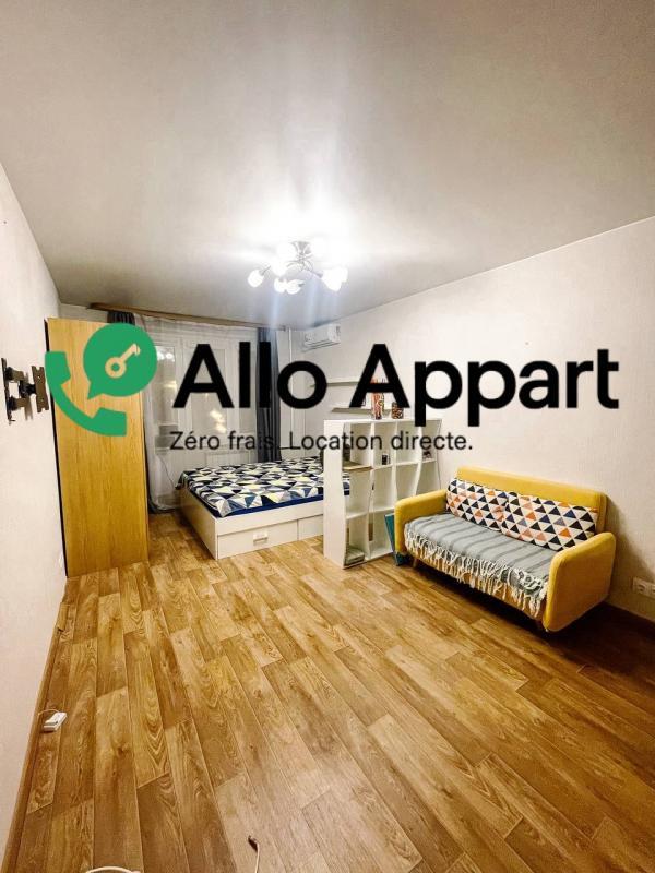 Studio - 30 m² - 1 pièce